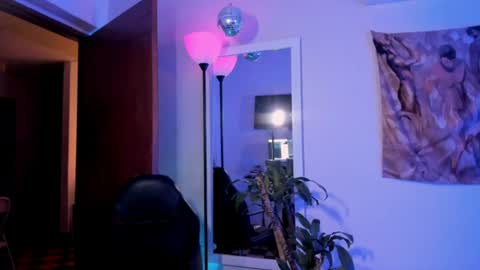 larry_stewart online show from July 13, 2:03 am