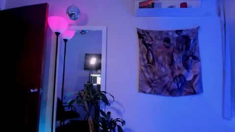 larry_stewart online show from July 20, 12:03 am