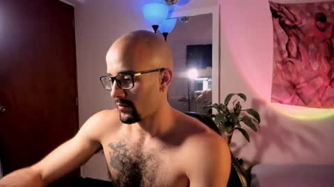 larry_stewart online show from July 25, 11:02 pm