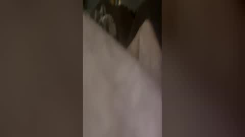 larrythelover23 online show from June 19, 7:01 am