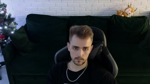 Lars online show from December 11, 2:30 am