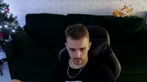 Lars online show from December 19, 2:56 am