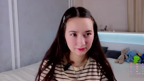 Eva  online show from December 14, 1:33 am