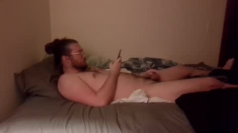 Snapshot of latenights_13 chatting on March 11, 7:25 am latenights_13 online show from March 11, 7:25 am