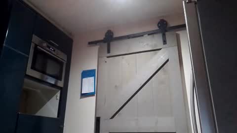 latex boy 38 online show from December 17, 8:15 pm