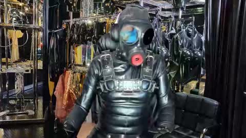 latexlover202 online show from November 17, 8:58 pm