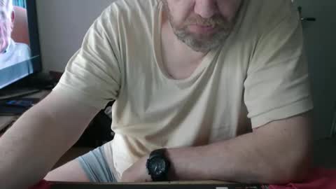 Snapshot of latexloverch71 chatting on April 13, 11:05 am Andreas Latexlover online show from April 13, 11:05 am