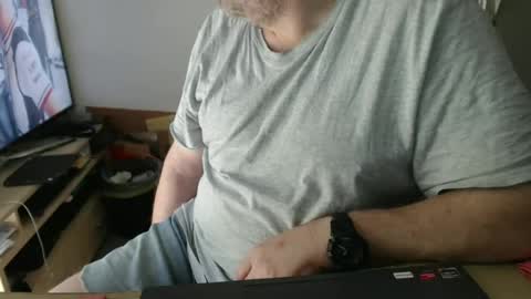 Snapshot of latexloverch71 chatting on June 13, 11:19 am Andreas Latexlover online show from June 13, 11:19 am