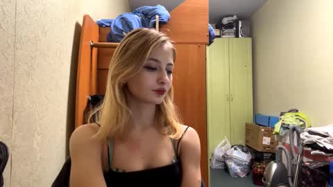 Amelia online show from January 14, 5:18 pm