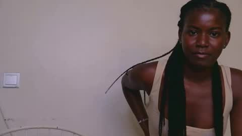 Snapshot of latiffaah_xx chatting on February 10, 12:53 pm latiffaah_xx online show from February 10, 12:53 pm