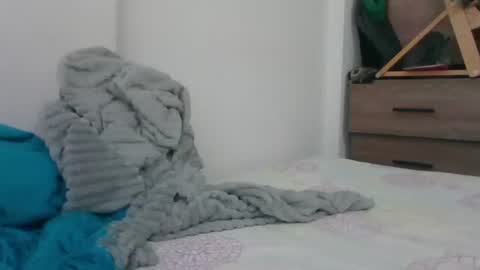 Snapshot of latin_boi6 chatting on July 9, 1:48 pm Angel online show from July 9, 1:48 pm