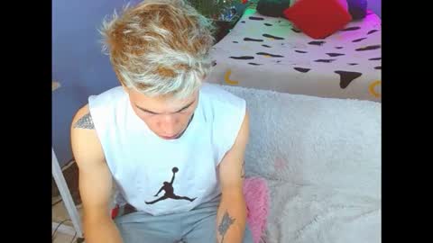 latin_boysxxx_ online show from November 10, 3:49 am