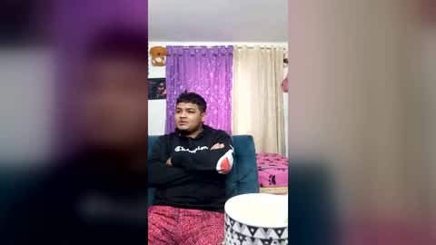 latin_curiousxxx online show from July 31, 11:53 am