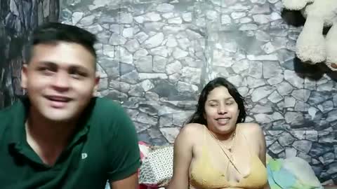 Snapshot of latin_hornycouple chatting on December 22, 9:31 pm latin_hornycouple online show from December 22, 9:31 pm