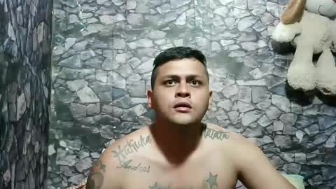 Snapshot of latin_hornycouple chatting on December 26, 12:03 am latin_hornycouple online show from December 26, 12:03 am