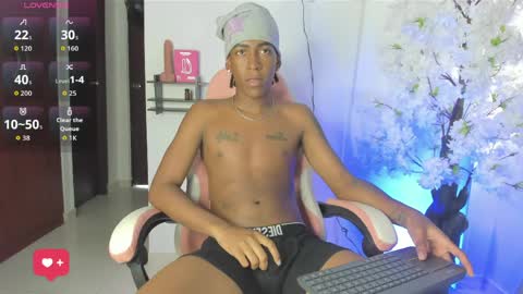 kay online show from March 28, 9:47 pm