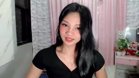 Snapshot of latina_babexxx chatting on March 12, 10:43 am latina_babexxx online show from March 12, 10:43 am