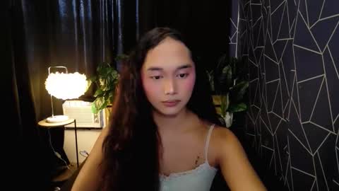 latina_kia online show from February 24, 1:58 am