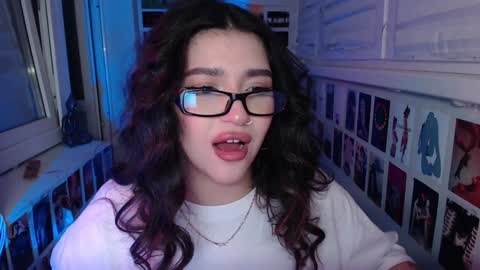 Snapshot of latina_mia chatting on January 31, 2:26 am miiiiiiaaaa online show from January 31, 2:26 am