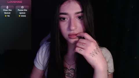 Snapshot of latina_mia chatting on March 26, 5:51 pm miiiiiiaaaa online show from March 26, 5:51 pm