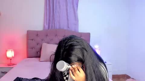 Snapshot of latinabombsheell chatting on September 30, 6:18 am Martina online show from September 30, 6:18 am