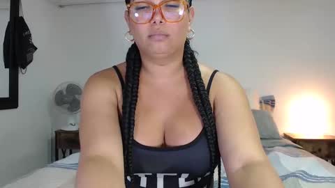 FLOR SALVAJE online show from October 26, 3:23 am