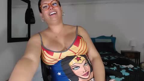 Snapshot of latinaflower_ts chatting on February 13, 5:31 pm FLOR SALVAJE online show from February 13, 5:31 pm