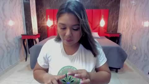 EMMA   online show from November 24, 3:12 pm