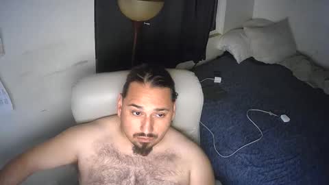 Snapshot of latinbb3030 chatting on October 20, 1:50 am LatinoBB online show from October 20, 1:50 am