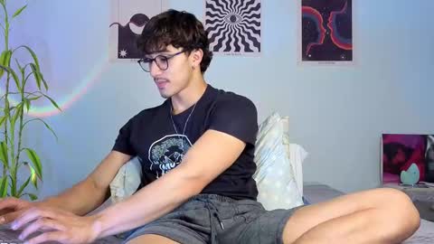 Logan online show from October 23, 9:24 pm