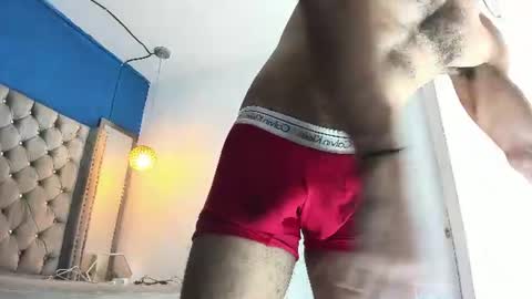 Snapshot of latinhotboys1 chatting on July 9, 5:33 am Zeus online show from July 9, 5:33 am