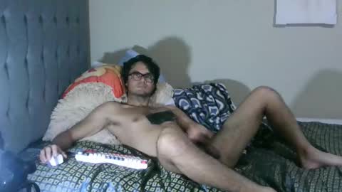 latinincognito online show from January 12, 8:30 am