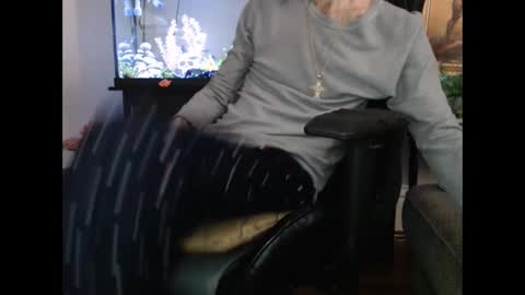 Snapshot of latinlover513 chatting on January 24, 5:53 pm latinlover513 online show from January 24, 5:53 pm