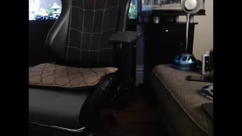 Snapshot of latinlover513 chatting on January 27, 6:52 pm latinlover513 online show from January 27, 6:52 pm