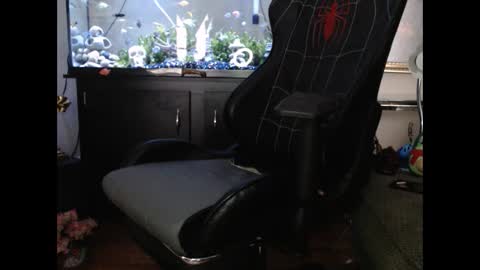 Snapshot of latinlover513 chatting on February 27, 6:42 pm latinlover513 online show from February 27, 6:42 pm