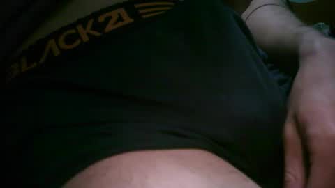 Snapshot of latinman1213 chatting on October 5, 11:02 pm latinman1213 online show from October 5, 11:02 pm
