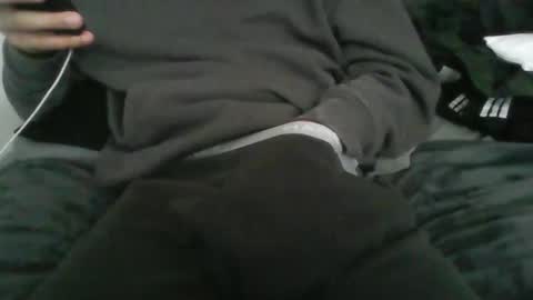 Snapshot of latinman7945 chatting on March 6, 7:38 am latinman7945 online show from March 6, 7:38 am