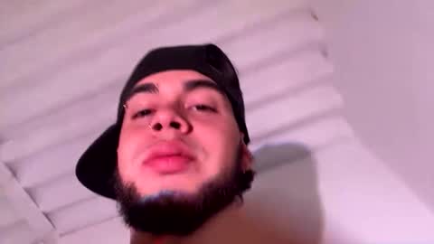 Men online show from February 14, 6:15 pm