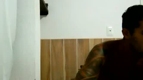 Snapshot of latinmarian chatting on March 10, 8:41 am latinmarian online show from March 10, 8:41 am