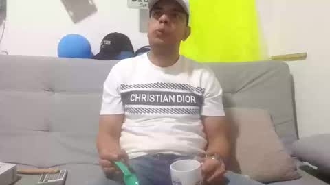 Snapshot of latinmartin254 chatting on October 26, 4:18 am latinmartin254 online show from October 26, 4:18 am