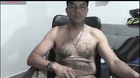 Snapshot of latinmartin254 chatting on February 28, 4:30 pm latinmartin254 online show from February 28, 4:30 pm