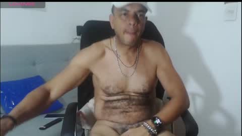 Snapshot of latinmartin254 chatting on May 23, 2:06 am latinmartin254 online show from May 23, 2:06 am