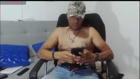 Snapshot of latinmartin254 chatting on May 24, 3:22 am latinmartin254 online show from May 24, 3:22 am