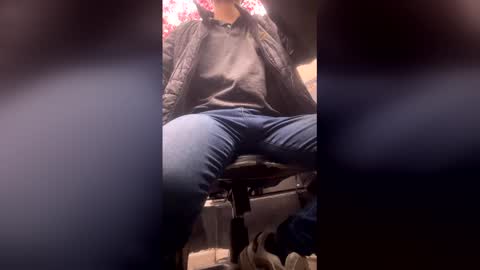 Snapshot of latinnloversxx chatting on December 2, 3:29 pm latinnloversxx online show from December 2, 3:29 pm