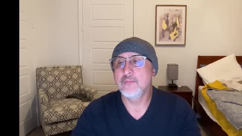 QS - INDEPENDENT MODEL online show from December 1, 2:49 am