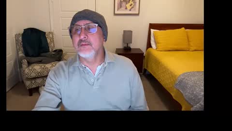 QS - INDEPENDENT MODEL online show from December 5, 4:43 am