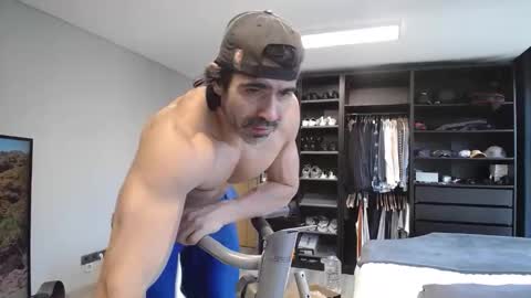 sam online show from December 23, 9:51 am