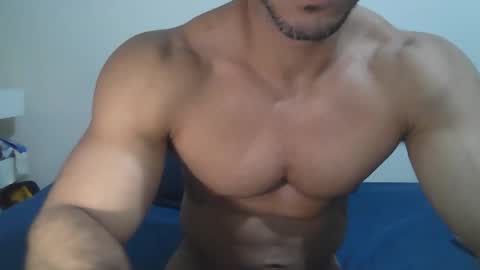 Snapshot of latino_rodri chatting on March 28, 12:49 pm latino_rodri online show from March 28, 12:49 pm