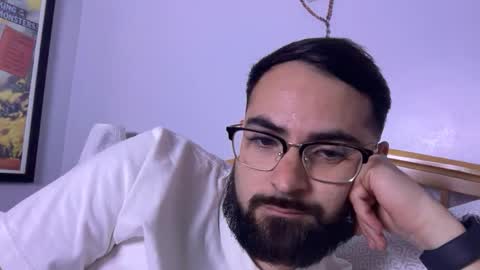 Snapshot of latino_whiteboy chatting on May 25, 10:32 am baby daddy online show from May 25, 10:32 am