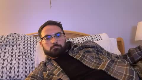 Snapshot of latino_whiteboy chatting on July 1, 2:02 am baby daddy online show from July 1, 2:02 am